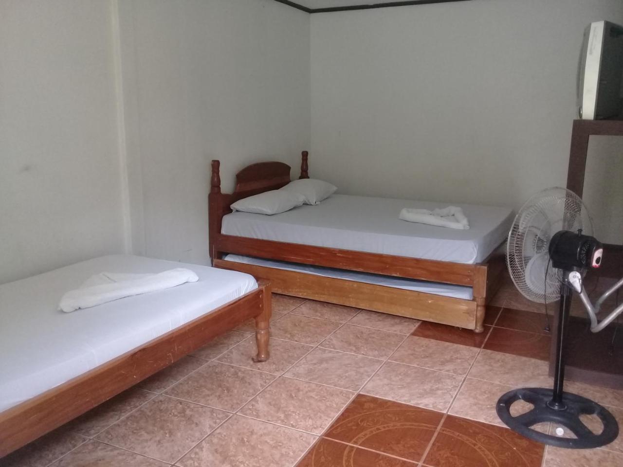 Hostel Orozco - Costa Rica Rio Cuarto Bagian luar foto